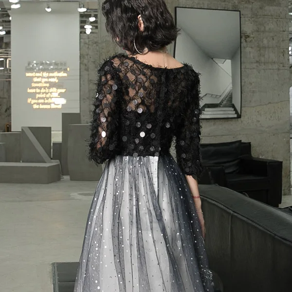Abordable Noire Dégradé De Couleur Blanche Robe De Soirée 2020 Princesse Transparentes Encolure Dégagée 3/4 Manches Étoile Paillettes Longue Volants Robe De Ceremonie