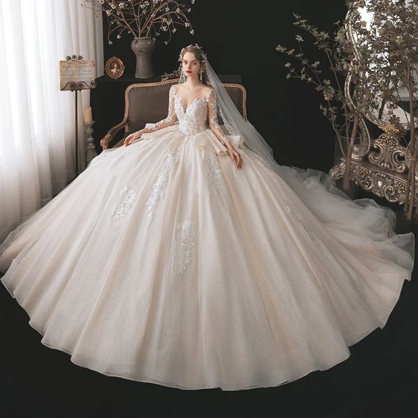 Luxe Champagne La Mariée Robe De Mariée 2020 Robe Boule Transparentes Encolure Dégagée 3/4 Manches Dos Nu Glitter Tulle Appliques En Dentelle Paillettes Perlage Cathedral Train Volants
