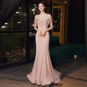 High End Perle Rosa Gjennomsiktig Selskapskjoler 2020 Trompet Havfrue Scoop Halsen Uten Ermer Rhinestone Beading Dusk Feie Tog Buste Formelle Kjoler
