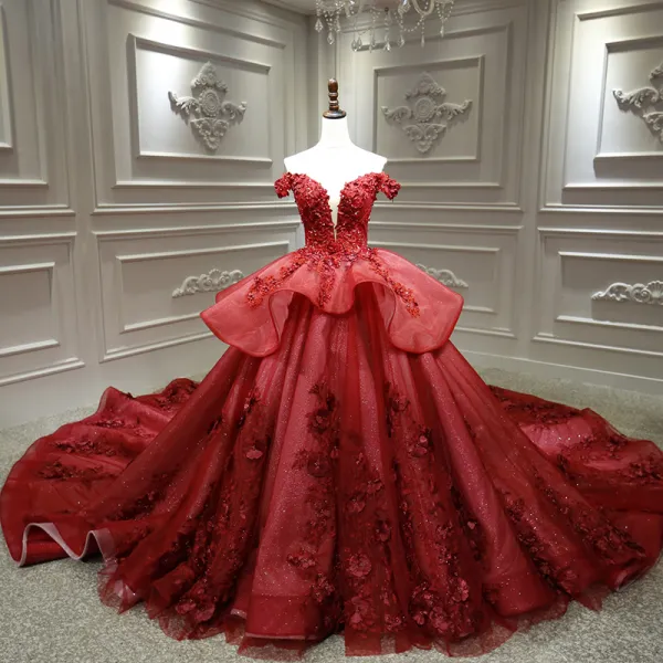 Luxury / Gorgeous Burgundy Bridal Wedding Dresses 2020 Ball Gown Off-The-Shoulder Deep V-Neck Short Sleeve Backless Appliques Lace Beading Cathedral Train Ruffle