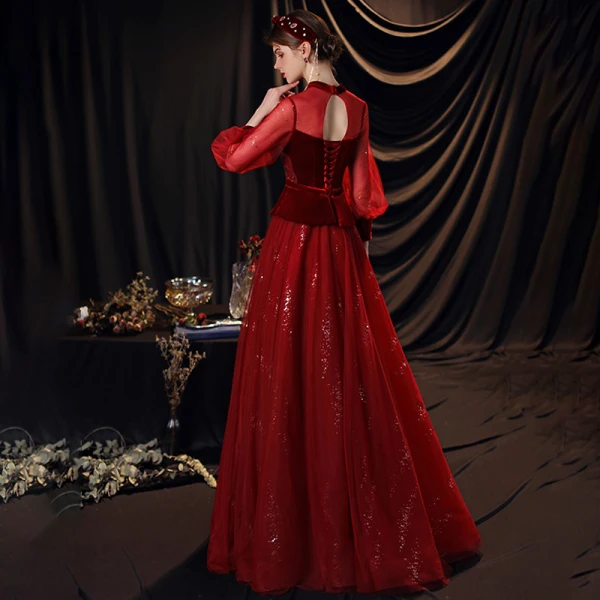 Style Victorien Bordeaux Dansant Robe De Bal 2020 Princesse Transparentes Col Haut Gonflée Manches Longues Noeud Ceinture Perlage Paillettes Longue Volants Dos Nu Robe De Ceremonie