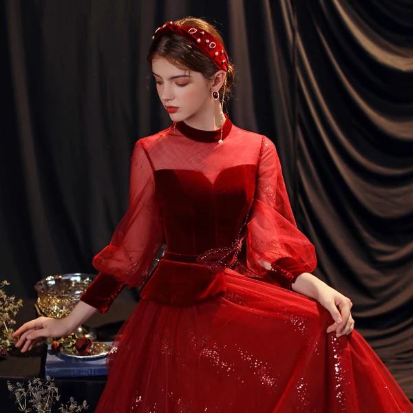 Style Victorien Bordeaux Dansant Robe De Bal 2020 Princesse Transparentes Col Haut Gonflée Manches Longues Noeud Ceinture Perlage Paillettes Longue Volants Dos Nu Robe De Ceremonie