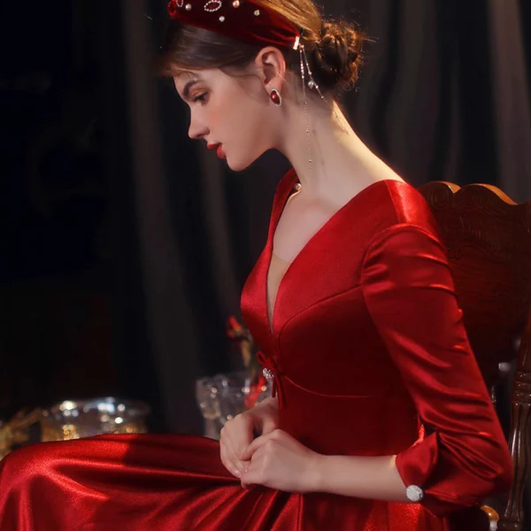 Vintage / Retro Burgundy Satin Prom Dresses 2020 Empire Deep V-Neck 3/4 Sleeve Floor-Length / Long Ruffle Backless Formal Dresses