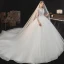 Romantique Ivoire La Mariée Robe De Mariée 2020 Robe Boule Transparentes Col v profond 3/4 Manches Dos Nu Perlage Glitter Tulle Cathedral Train Volants