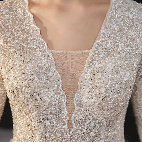 Romantique Ivoire La Mariée Robe De Mariée 2020 Robe Boule Transparentes Col v profond 3/4 Manches Dos Nu Perlage Glitter Tulle Cathedral Train Volants