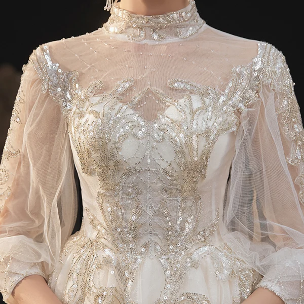 Viktorianischer Stil Champagner Durchsichtige Hochzeits Brautkleider / Hochzeitskleider 2020 Ballkleid Stehkragen Geschwollenes 3/4 Ärmel Rückenfreies Applikationen Spitze Perlenstickerei Pailletten Glanz Tülle Kathedrale Schleppe Rüschen