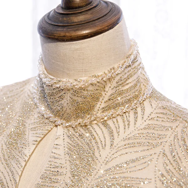 Vintage Gold Tanzen Ballkleider 2020 A Linie Stehkragen Kurze Ärmel Perlenstickerei Glanz Tülle Lange Rüschen Rückenfreies Festliche Kleider