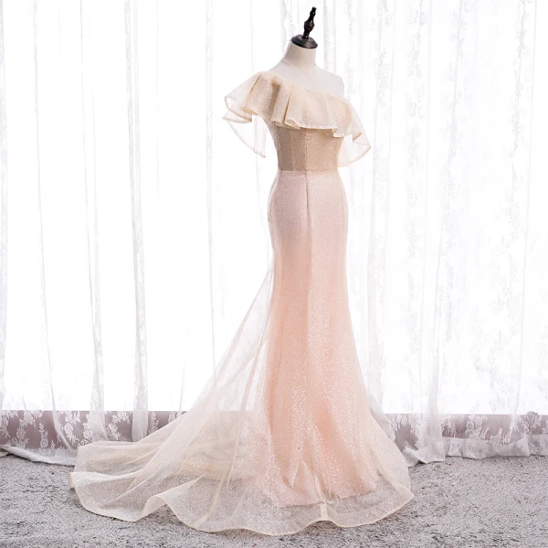 Schöne Pearl Rosa Abendkleider 2020 Meerjungfrau One-Shoulder Ärmellos Glanz Polyester Sweep / Pinsel Zug Rüschen Rückenfreies Festliche Kleider