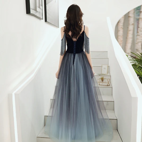 Sexy Noire Dégradé De Couleur Dansant Robe De Bal 2020 Princesse Bretelles Spaghetti Manches Courtes Perlage Gland Glitter Tulle Longue Volants Dos Nu Robe De Ceremonie