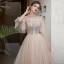High End Champagner Tanzen Ballkleider 2020 A Linie Durchsichtige Stehkragen Kurze Ärmel Perlenstickerei Sweep / Pinsel Zug Rüschen Rückenfreies Festliche Kleider