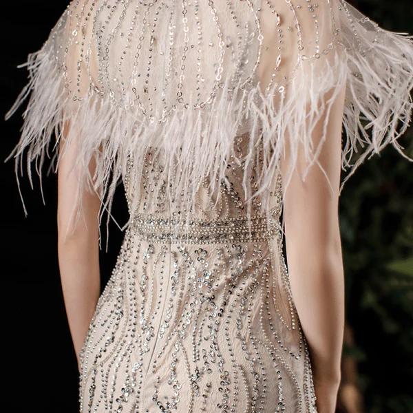 Haut de Gamme Champagne Transparentes Tapis rouge Robe De Soirée 2020 Trompette / Sirène Encolure Dégagée Manches Courtes Plumes Perlage Paillettes Longue Volants Robe De Ceremonie
