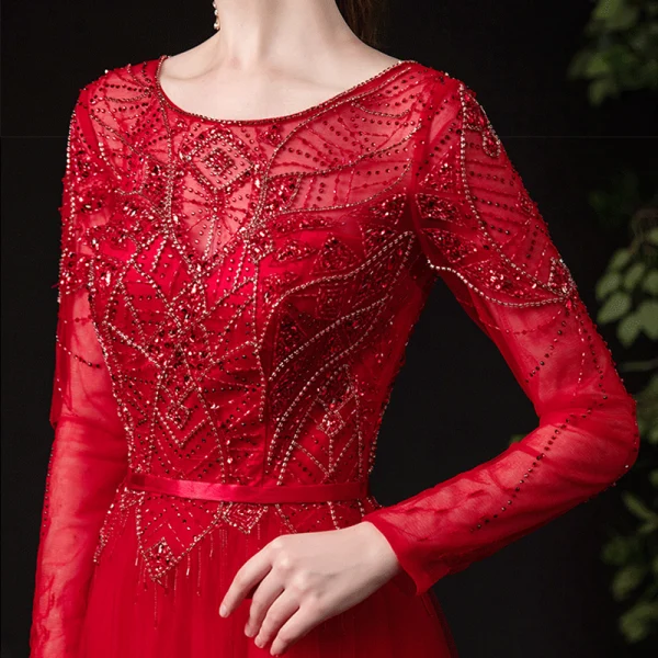 High End Rot Tanzen Ballkleider 2020 A Linie Durchsichtige Rundhalsausschnitt Lange Ärmel Stoffgürtel Perlenstickerei Strass Lange Rüschen Festliche Kleider
