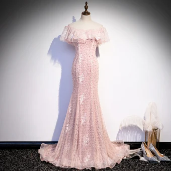 Best Pearl Pink Lace Evening Dresses 2020 Trumpet Mermaid Off The Shoulder Short Sleeve Beading Sweep Train Ruffle Backless Formal Dresses