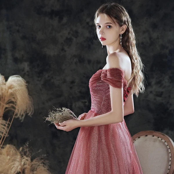 Elegant Burgundy Gradient-Color Dancing Prom Dresses 2020 A-Line / Princess Off-The-Shoulder Short Sleeve Glitter Tulle Floor-Length / Long Ruffle Backless Formal Dresses