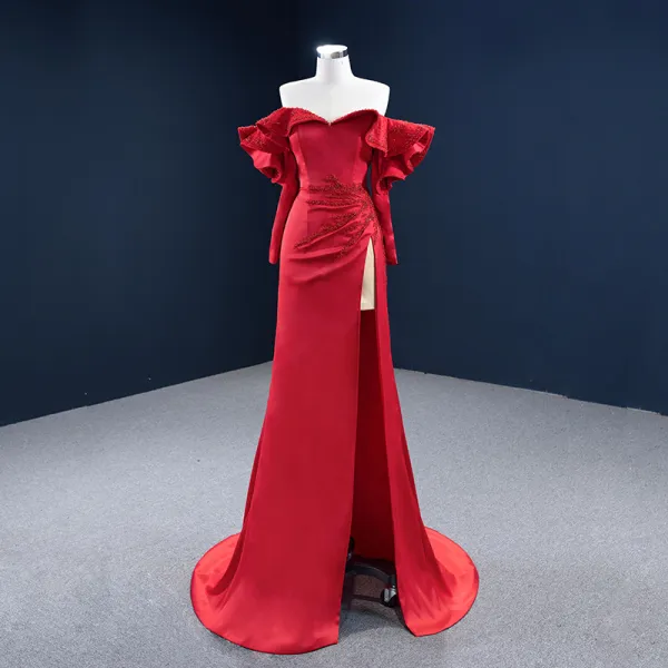 Luxury / Gorgeous Red Satin Red Carpet Evening Dresses  2020 Sheath / Fit Off-The-Shoulder Long Sleeve Beading Split Front Sweep Train Ruffle Backless Formal Dresses