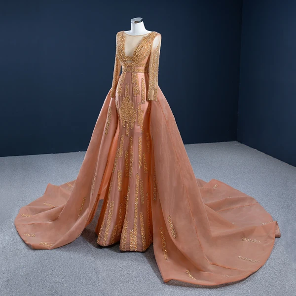 Luxe Orange Tapis rouge Robe De Soirée 2020 Princesse Transparentes Encolure Dégagée Manches Longues Fait main Perlage Paillettes Tribunal Train Volants Dos Nu