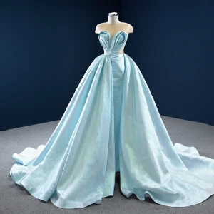 Étourdissant Vert Citron Satin Transparentes Robe De Bal 2020 Robe Boule Encolure Dégagée Sans Manches Dos Nu Forme De Coeur Tribunal Train Volants Robe De Ceremonie