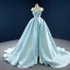 Étourdissant Vert Citron Satin Transparentes Robe De Bal 2020 Robe Boule Encolure Dégagée Sans Manches Dos Nu Forme de coeur Tribunal Train Volants Robe De Ceremonie