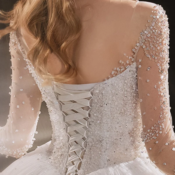 Luxus / Herrlich Ivory / Creme Durchsichtige Hochzeits Brautkleider / Hochzeitskleider 2020 Ballkleid Rundhalsausschnitt Lange Ärmel Rückenfreies Handgefertigt Perlenstickerei Pailletten Abnehmbar Königliche Schleppe Rüschen