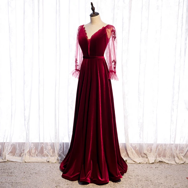 Chic / Belle Bordeaux Velour Hiver Robe De Bal 2020 Princesse V-Cou Gonflée Manches Longues Appliques En Dentelle Perlage Longue Volants Dos Nu Robe De Ceremonie