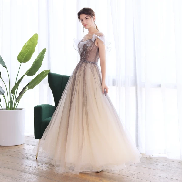 Élégant Marron Dansant Robe De Bal 2020 Princesse Transparentes Encolure Carrée Sans Manches Perlage Glitter Tulle Longue Volants Dos Nu Robe De Ceremonie