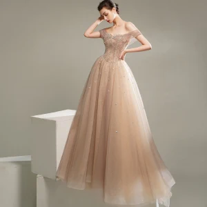 Stilig Champagne Dancing Ballkjoler 2020 Prinsesse Korte Ermer Av Skulderen Beading Glitter Tyll Feie Tog Buste Ryggløse Formelle Kjoler