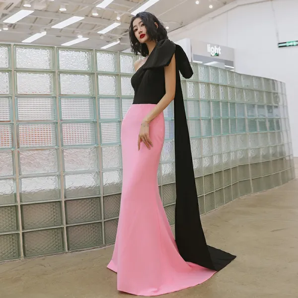 Two Tone Black Candy Pink Evening Dresses  2020 Trumpet / Mermaid One-Shoulder Bow Sleeveless Sweep Train Backless Formal Dresses