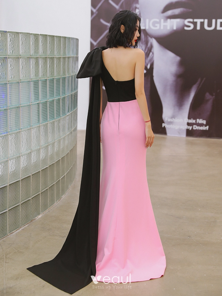 Two Tone Black Candy Pink Evening Dresses 2020 Trumpet Mermaid One Shoulder  Bow Sleeveless Sweep Train Backless Formal Dresses