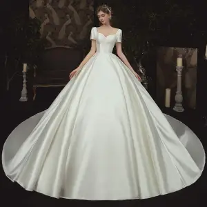 Modest Simple Satin Bridal Wedding Dresses 2020 Ball Gown Square Neckline Short Sleeve Backless Beading Chapel Train Ruffle Ivory