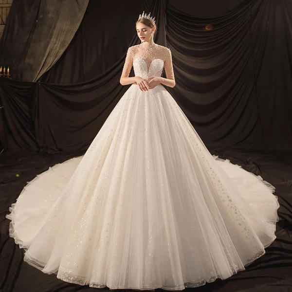 Luxe Ivoire Transparentes La Mariée Robe De Mariée 2020 Robe Boule Col Haut Manches Courtes Dos Nu Glitter Tulle Perlage Perle Cathedral Train Volants