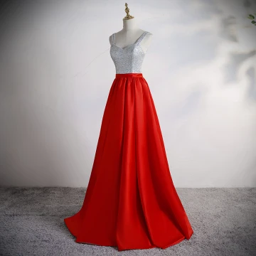 Deux Tons Argenté Rouge Satin Robe De Bal 2020 Princesse Épaules Sans Manches Paillettes Fendue Devant Longue Volants Dos Nu Robe De Ceremonie