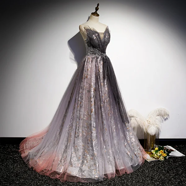 Fancy Drue Ballkjoler 2020 Prinsesse Kjæreste Uten Ermer Beading Glitter Tyll Feie Tog Buste Ryggløse Formelle Kjoler