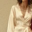 Simple Rouge Ivoire Mariage La Mariée Demoiselle D'honneur V-Cou 3/4 Manches Soie Peignoirs 2020 Ceinture