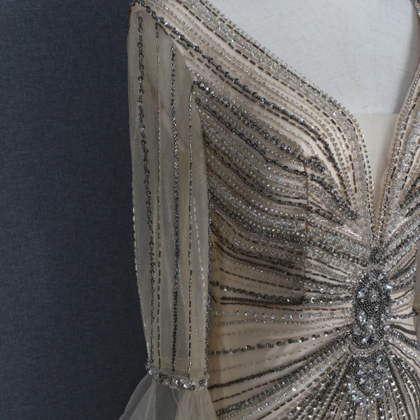 High-end Gold Red Carpet Evening Dresses 2020 Trumpet / Mermaid See-through Deep V-Neck Long Sleeve Bell sleeves Beading Rhinestone Sequins Sweep Train Ruffle Backless Formal Dresses