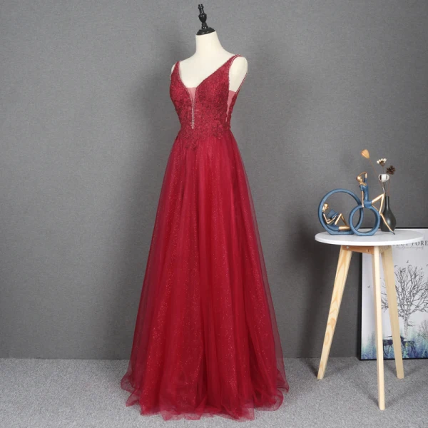 Élégant Bleu Ciel Dansant Robe De Bal 2020 Princesse Col v profond Sans Manches Appliques En Dentelle Perlage Faux Diamant Glitter Tulle Longue Volants Dos Nu Robe De Ceremonie