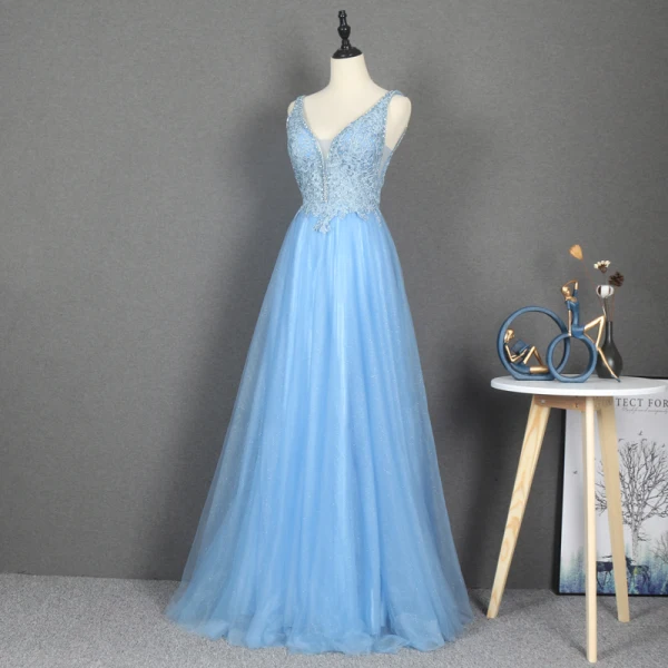 Élégant Bleu Ciel Dansant Robe De Bal 2020 Princesse Col v profond Sans Manches Appliques En Dentelle Perlage Faux Diamant Glitter Tulle Longue Volants Dos Nu Robe De Ceremonie