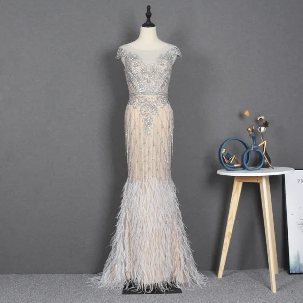 Illusion Champagne See-through Red Carpet Evening Dresses  2020 Trumpet / Mermaid Scoop Neck Sleeveless Beading Rhinestone Feather Sweep Train Ruffle Formal Dresses