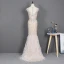 Illusion Champagne Transparentes Tapis rouge Robe De Soirée 2020 Trompette / Sirène Encolure Dégagée Sans Manches Perlage Faux Diamant Plumes Train De Balayage Volants Robe De Ceremonie