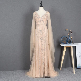 High End Gold Evening Dresses 2020 Sheath Fit V Neck Sleeveless Beading Rhinestone Split Front Sweep Train Ruffle Backless Formal Dresses