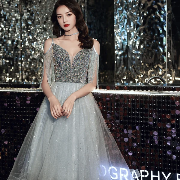 Fashion Grey Homecoming Graduation Dresses 2020 A-Line / Princess V-Neck Spaghetti Straps Sleeveless Beading Tassel Glitter Star Sequins Knee-Length Ruffle Backless Formal Dresses