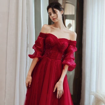 Vintage Originale Bordeaux Dansant Robe De Bal 2020 Princesse De L Épaule Gonflée 3 4 Manches Appliques En Dentelle Perlage Longue Volants Dos Nu