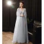Haut de Gamme Gris Transparentes Tapis rouge Robe De Soirée Avec Châle 2020 Princesse Encolure Dégagée Sans Manches Plumes Perlage Paillettes Train De Balayage Volants Robe De Ceremonie