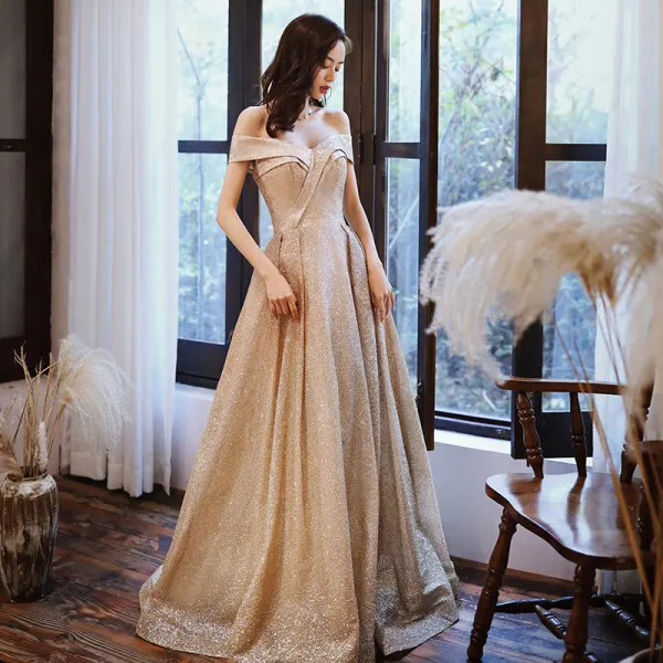 Chic / Beautiful Gold Prom Dresses 2020 A-Line / Princess Off-The-Shoulder Short Sleeve Glitter Polyester Floor-Length / Long Ruffle Backless Formal Dresses