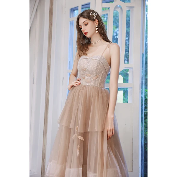 Flotte Champagne Gallakjoler 2020 Prinsesse Spaghetti Straps Ærmeløs Beading Glitter Tulle Lange Flæse Halterneck Kjoler