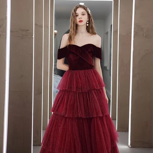 Fashion Burgundy Velour Winter Dancing Prom Dresses 2020 A-Line / Princess Off-The-Shoulder Short Sleeve Glitter Tulle Floor-Length / Long Cascading Ruffles Backless Formal Dresses