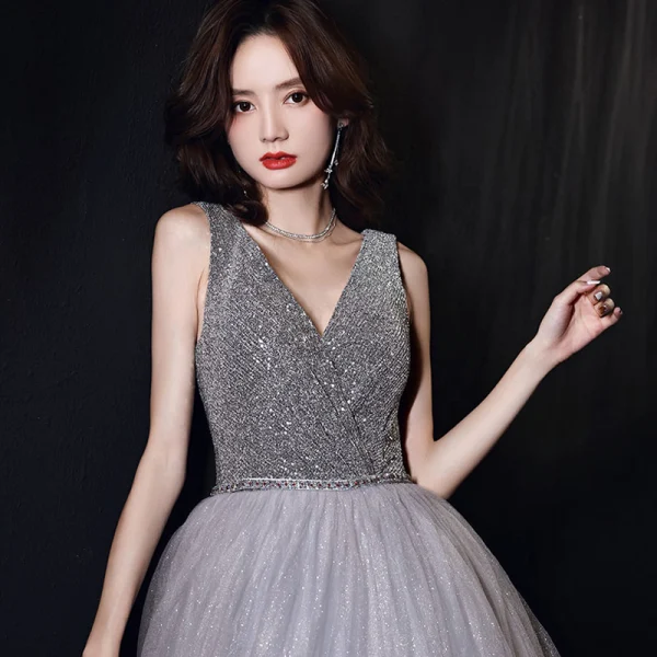 Chic / Beautiful Grey Dancing Prom Dresses 2020 A-Line / Princess V-Neck Sleeveless Sash Beading Glitter Tulle Floor-Length / Long Ruffle Backless Formal Dresses