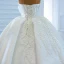Luxe Blanche Satin La Mariée Robe De Mariée 2020 Robe Boule Bustier Sans Manches Dos Nu Fait main Perlage Perle Chapel Train Volants