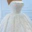 Luxe Blanche Satin La Mariée Robe De Mariée 2020 Robe Boule Bustier Sans Manches Dos Nu Fait main Perlage Perle Chapel Train Volants