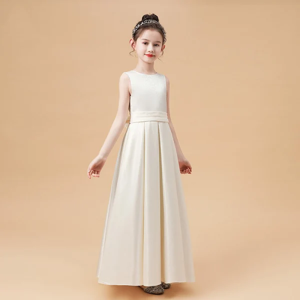 Simple Bleu Marine Satin Robe Ceremonie Fille 2020 Princesse Encolure Dégagée Sans Manches Noeud Ceinture Longue Volants