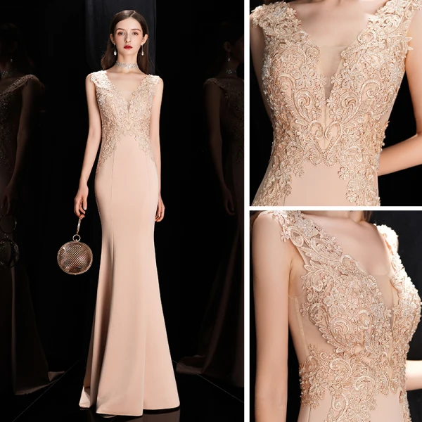 Élégant Beige Robe De Soirée 2020 Trompette / Sirène Transparentes Col v profond Sans Manches Appliques En Dentelle Train De Balayage Volants Robe De Ceremonie